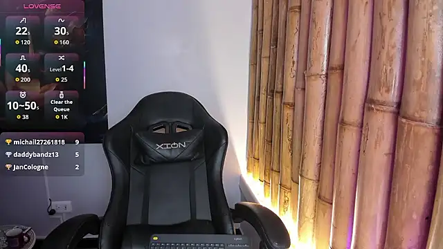 Онлайн чат XXX charlotte_mitchell_