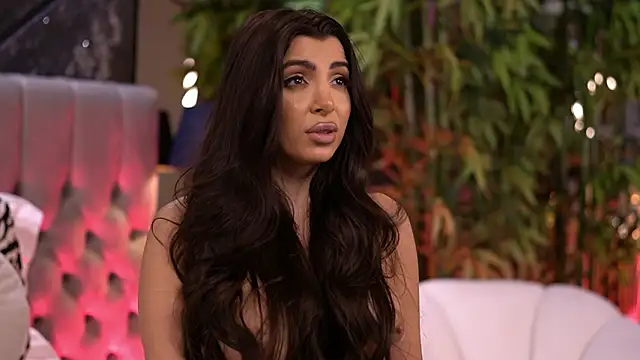 NicoleCellini's Live XXX Chat