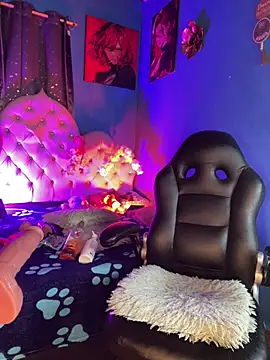 Naugth_channel_ts webcam show