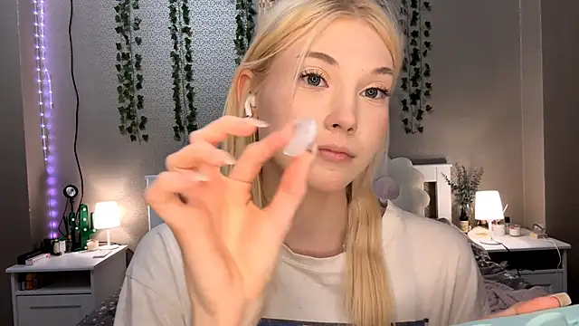 LlsabethHaze's Live XXX Chat