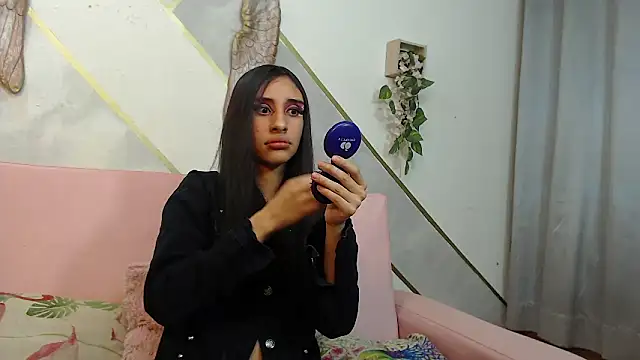 RoxanaCyrano_'s Live XXX Chat