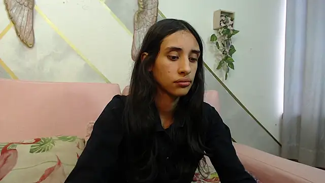 RoxanaCyrano_ Chat XXX in diretta
