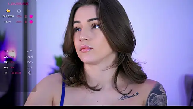 BabbyAisha's Live XXX Chat