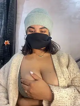 Онлайн чат XXX Louli_ta