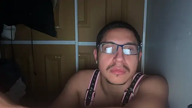 LosAngelesUncutLatino's Live XXX Chat