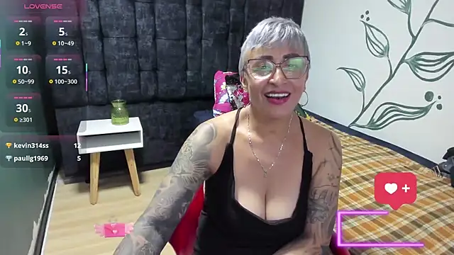 Chatroom XXX en direct de Charlotte__Gray