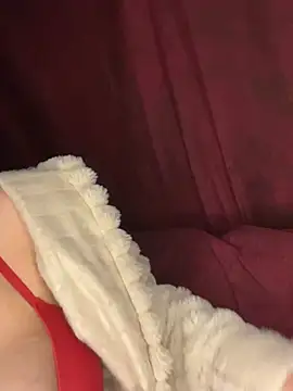 RooVaaN-Xx's Live XXX Chat