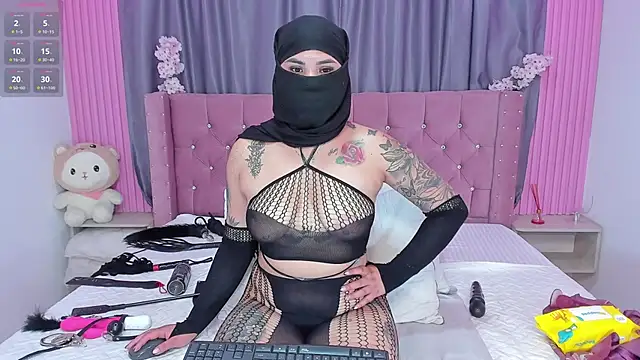 Nayla-Mouna's Live XXX Chat