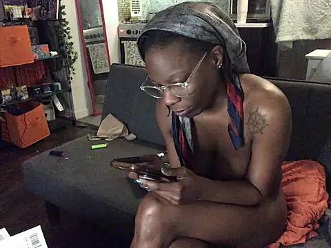 littyleesh1 live XXX chat