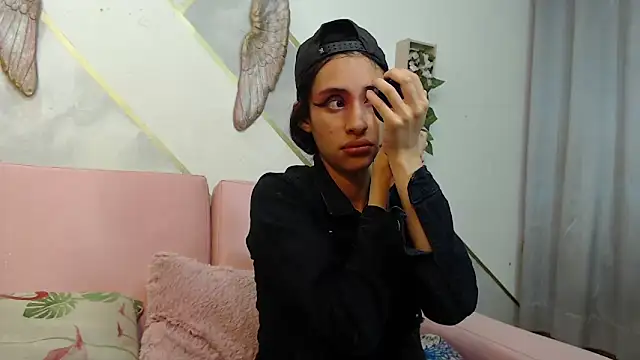 RoxanaCyrano_'s Live XXX Chat