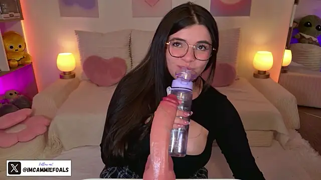 cammiefoalss Live XXX-chat