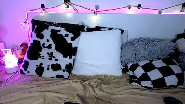 nicollewetpussy live XXX chat