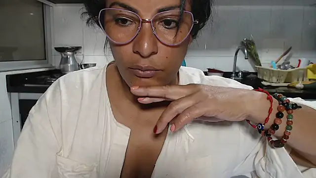 kateleyagrey's Live XXX Chat