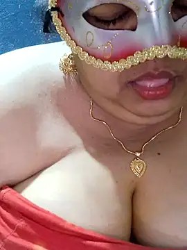 XXX chat uživo modela tamilthanushri