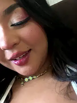 Show modela Isabella_Belmont na web-kameri