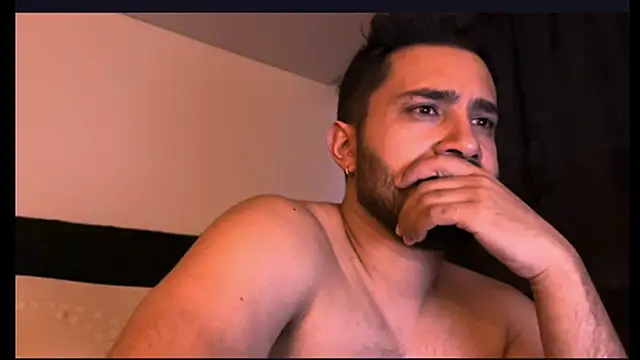 XXX chat uživo modela axell_torrez