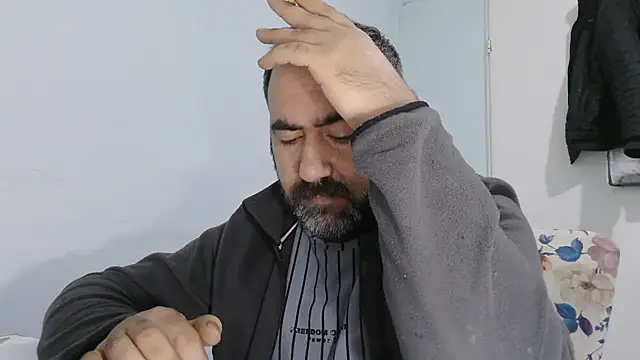 big_snakee's Live XXX Chat