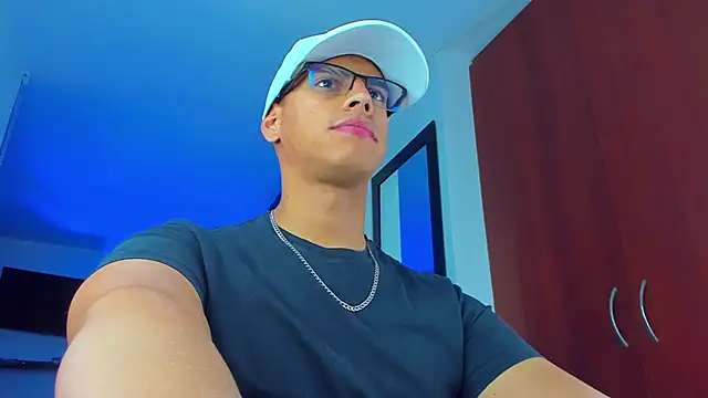 _John_Boy_: онлайн-секс-чат