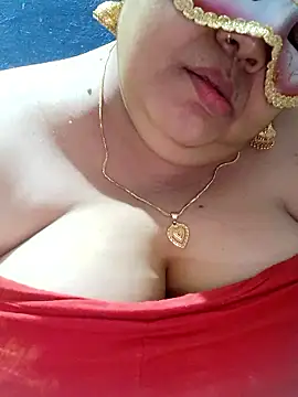 tamilthanushri's Live XXX Chat