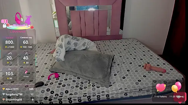 karol2820n Live XXX chat