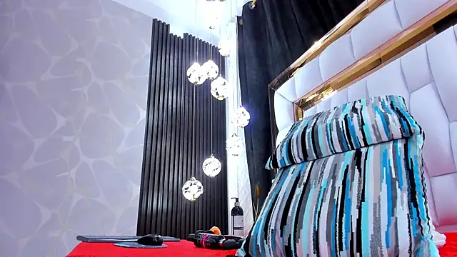 SarayRoyse's Live XXX Chat