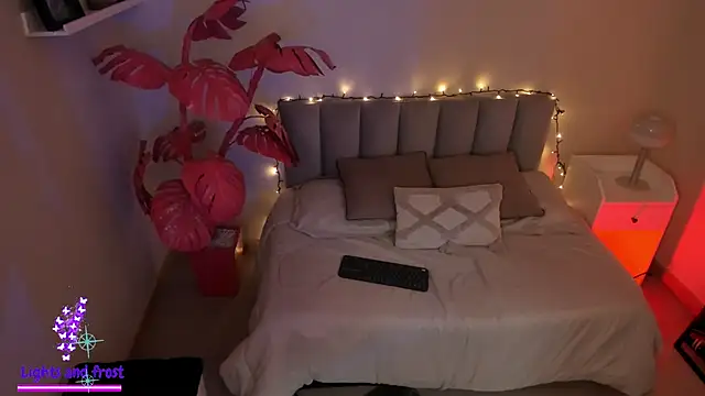 Violetta_Nur 即時 XXX 聊天