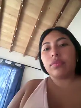 emmyjhonson07 即時 XXX 聊天