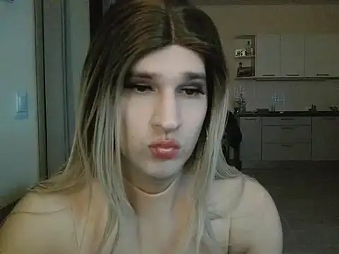 NoraInMask's Webcam Show