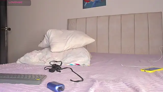 Онлайн чат XXX alice_guzman1