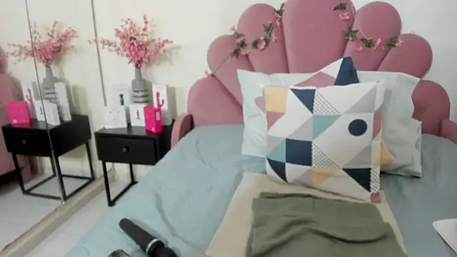 kiraGeiner 即時 XXX 聊天