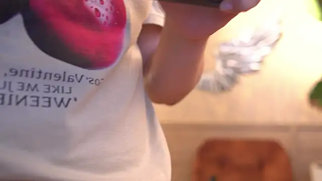 Tayler_Kim: онлайн-секс-чат