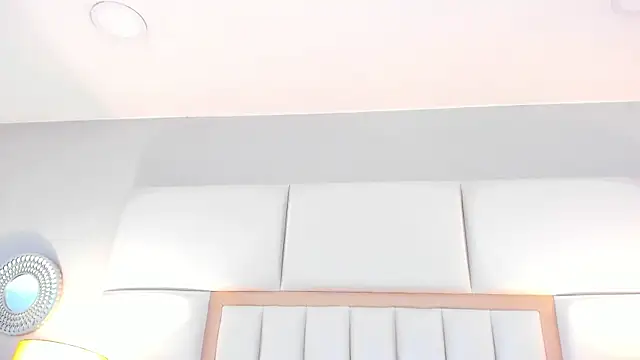 LaylaaDoll's Live XXX Chat