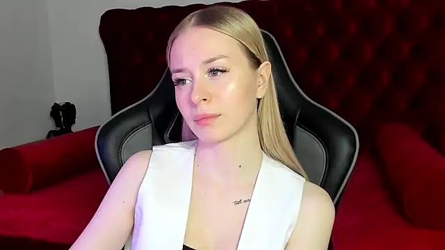 MiaGraces' Live XXX Chat