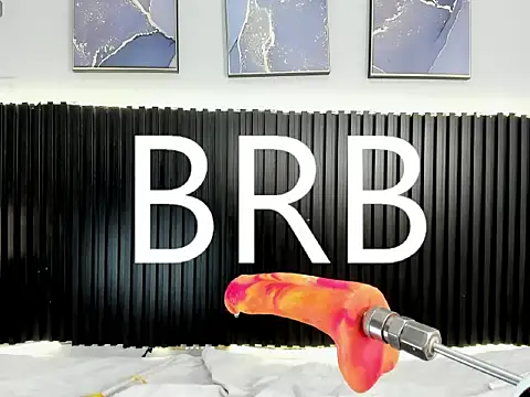 Julieta_Slav3 即時 XXX 聊天