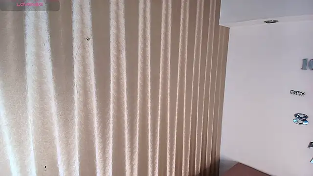 Онлайн чат XXX KamyGlam