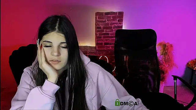 Онлайн чат XXX lizzie_boom_