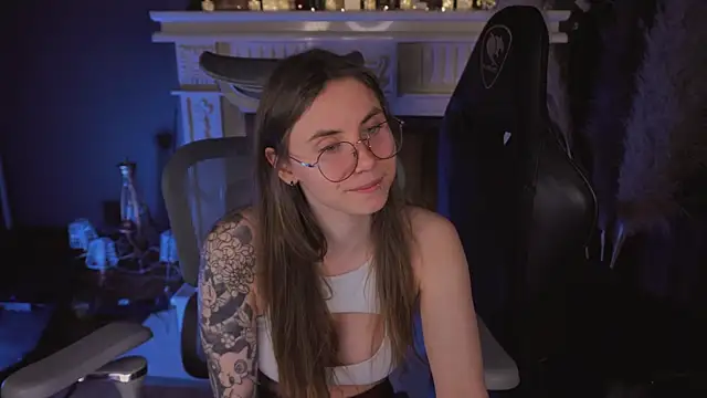 _AnnaStark_'s Live XXX Chat