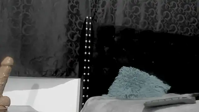 amareto_queen 即時 XXX 聊天