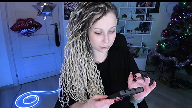 HoneySallyMoore's Live XXX Chat