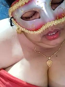 tamilthanushri's Live XXX Chat