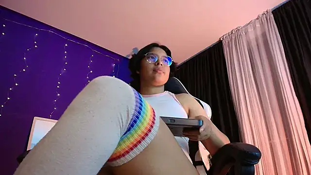 Emmapark_'s Live XXX Chat