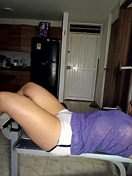 LEIRIS_Y_FRED_01 élő XXX-chatje