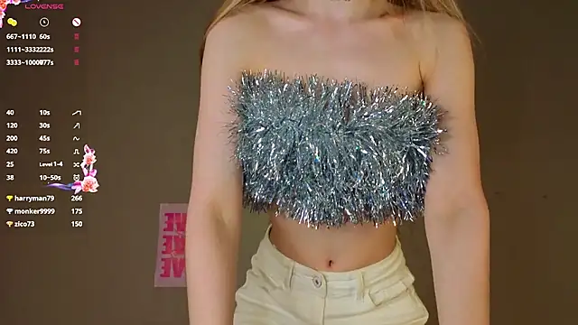 TiffinyMergist 即時 XXX 聊天