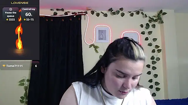 Nika_1_'s Live XXX Chat