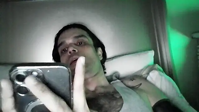 Chatroom XXX en direct de StuntingSpunMarine69