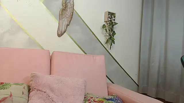 RoxanaCyrano_'s Live XXX Chat