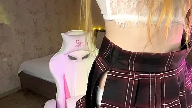 LumiSun: διαδικτυακό σόου στην κάμερα