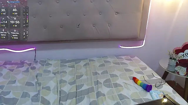 tinisweet's Live XXX Chat