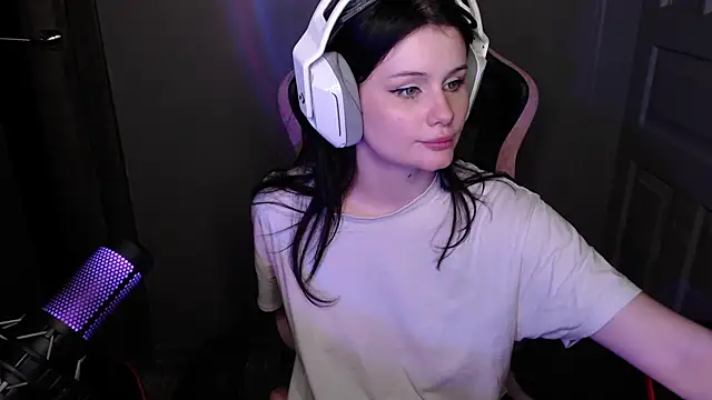 Moon_raven Live XXX-chat