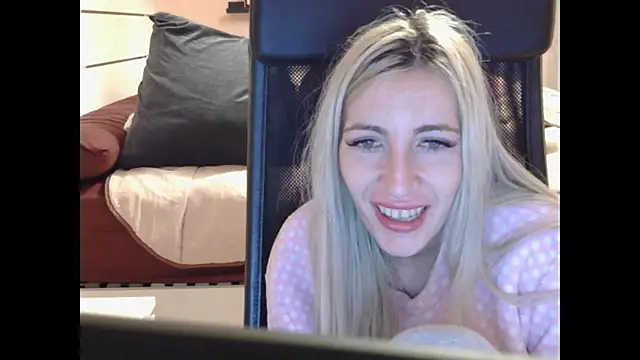 BarbieBlondieGirl Chat XXX live